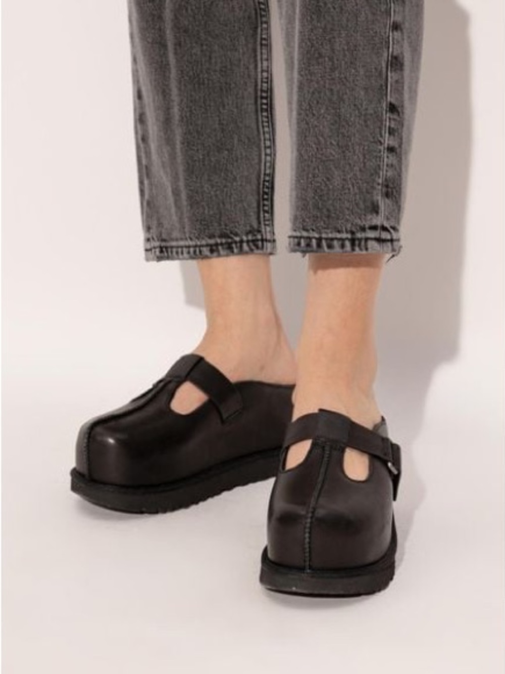 ugg goldenstar hi clog - nwt